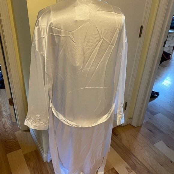 Val mode slip nightgown with matching robe new with tags 3x - Picture 4 of 7